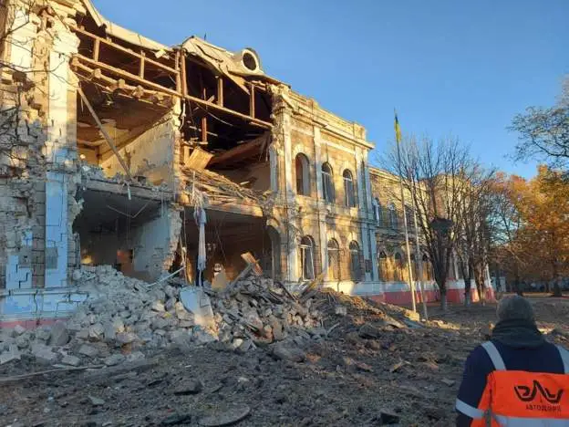 Война: Николаев обстрелян ракетами С-300, есть жертвы и разрушения