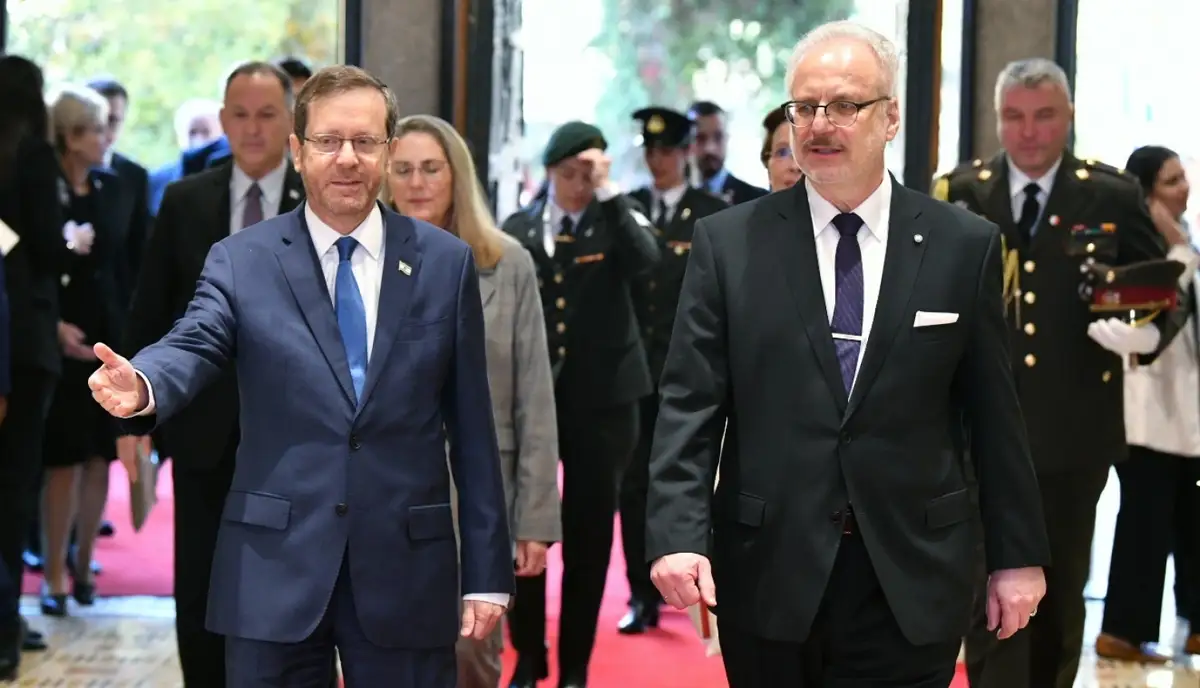 Latvijas prezidents Izraēlā aicina sniegt atbalstu Ukrainai