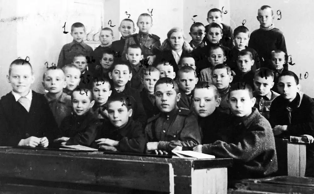 Были вагоны только для немцев: историк Жагарс — о жизни рижан в 40-е
