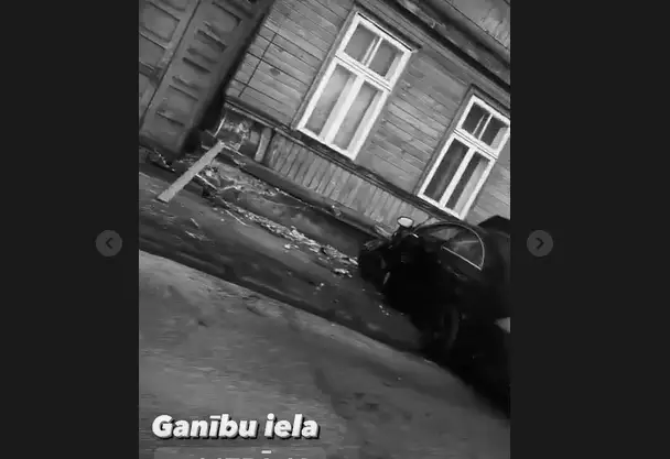 Несовершеннолетний в Лиепае на Мерседесе въехал в стену дома: подробности (ВИДЕО)