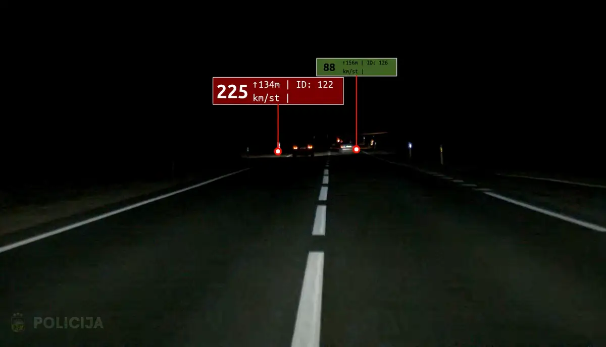 Autovadītājs no ceļu policijas bēg no Pierīgas līdz pat Ventspils novadam