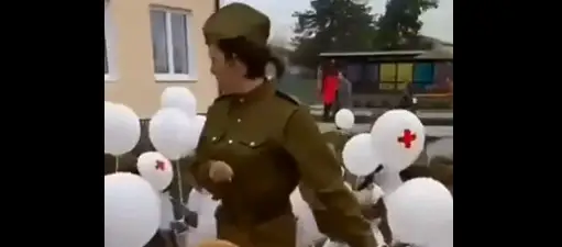 К чему готовят русских малышей: соцсети в шоке от занятий в детсадах (ВИДЕО)