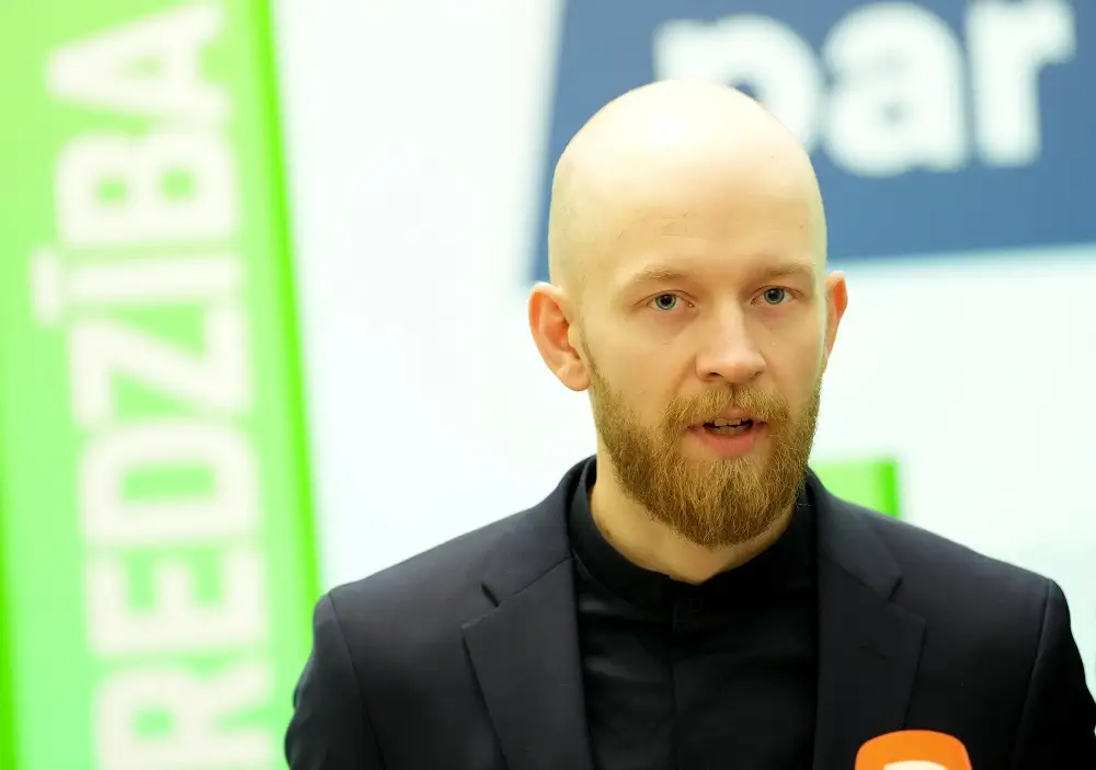 «Домбрава превратился в угрозу интересам безопасности Латвии»: лидер «Прогрессивных» критикует министра