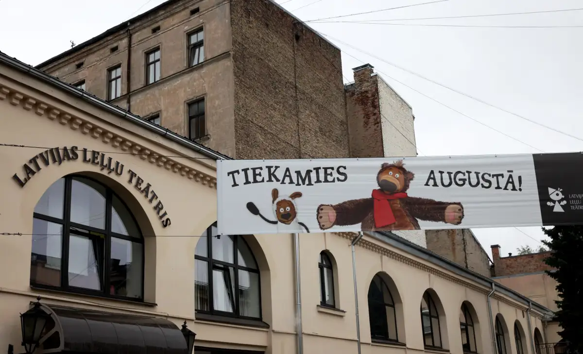 Leļļu teātrī top jauniestudējums pusaudžiem par pieaugšanu pēc Latvijas neatkarības atgūšanas