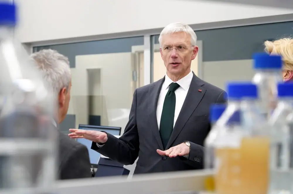 Kariņš: Ar koalīcijas partneriem pagaidām «runājam divās valodās»