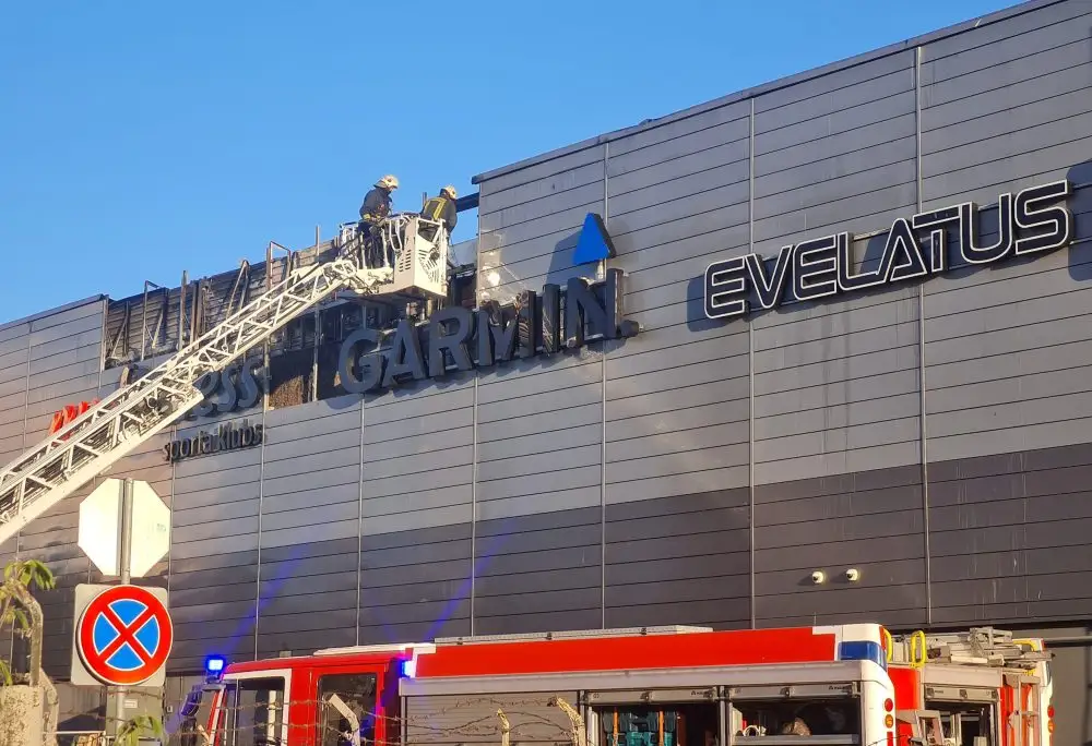 Tirdzniecības centrā «Domina Shopping» izcēlies ugunsgrēks