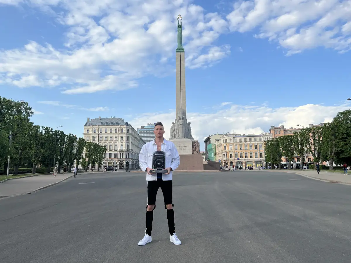 Диджей из Латвии получил престижную международную премию