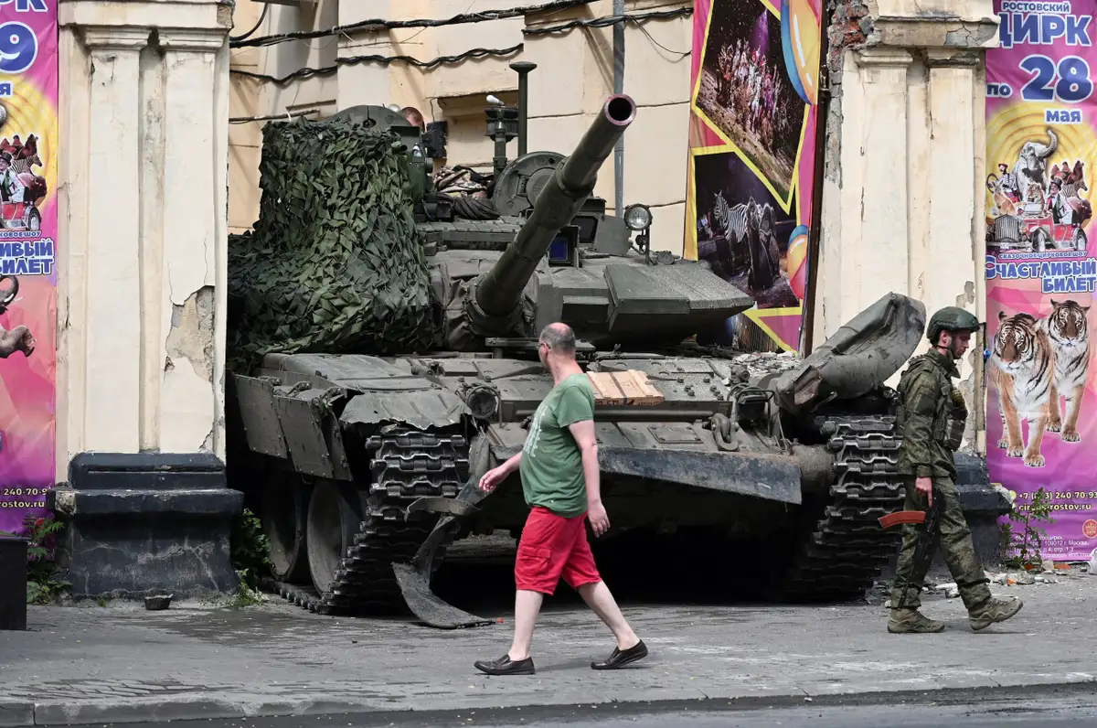 IISS: РФ может еще три года восполнять тяжелые потери танков