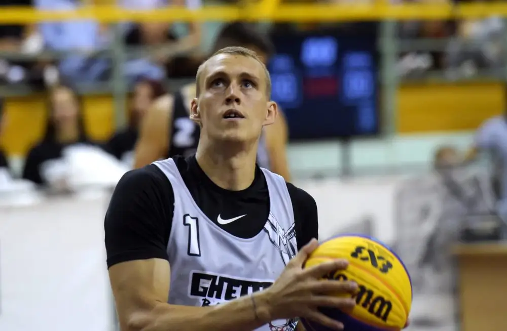 Полуфинал Кубка мира по баскетболу 3×3: Латвия против Сербии — 18:21