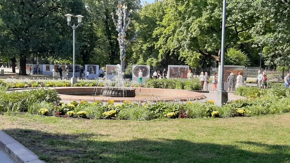 Рижанка: «Не ожидала такого от выставки в центре Риги»