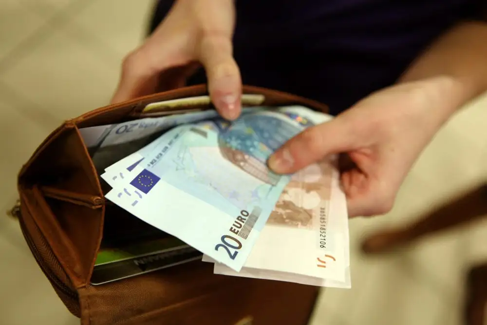 Недвижимость дороже золота: во что вкладываются латвийцы?