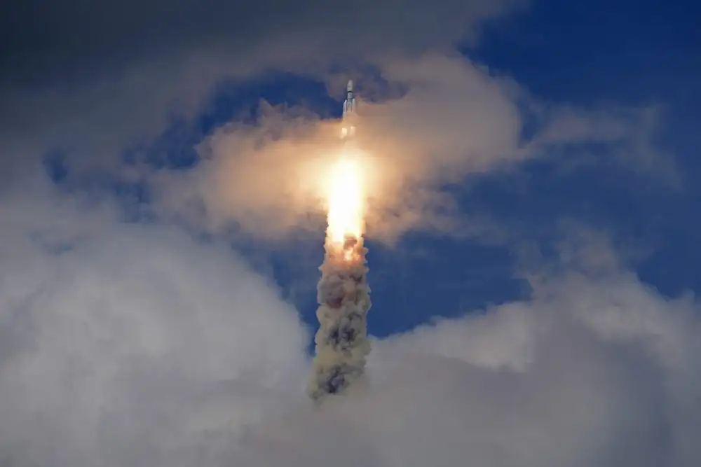 Космический корабль компании Boeing успешно стартовал к МКС