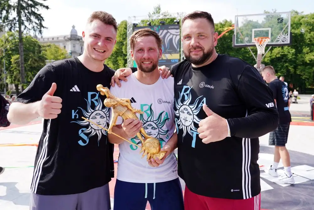 «Krastu mačā» uzvar Daugavas labā krasta komanda