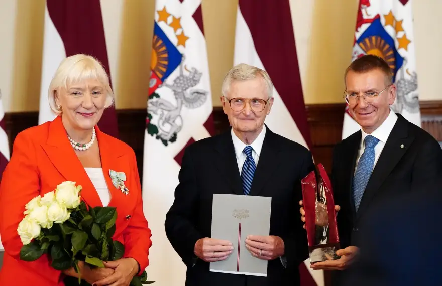 Mecenātam Vītolam pasniegta Valstiskuma balva