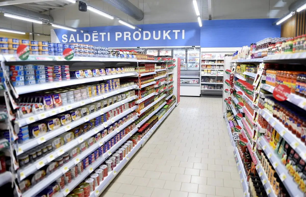 Valdība atliek jautājumu par vienlīdzīgas konkurences veicināšanu pārtikas preču mazumtirdzniecībā