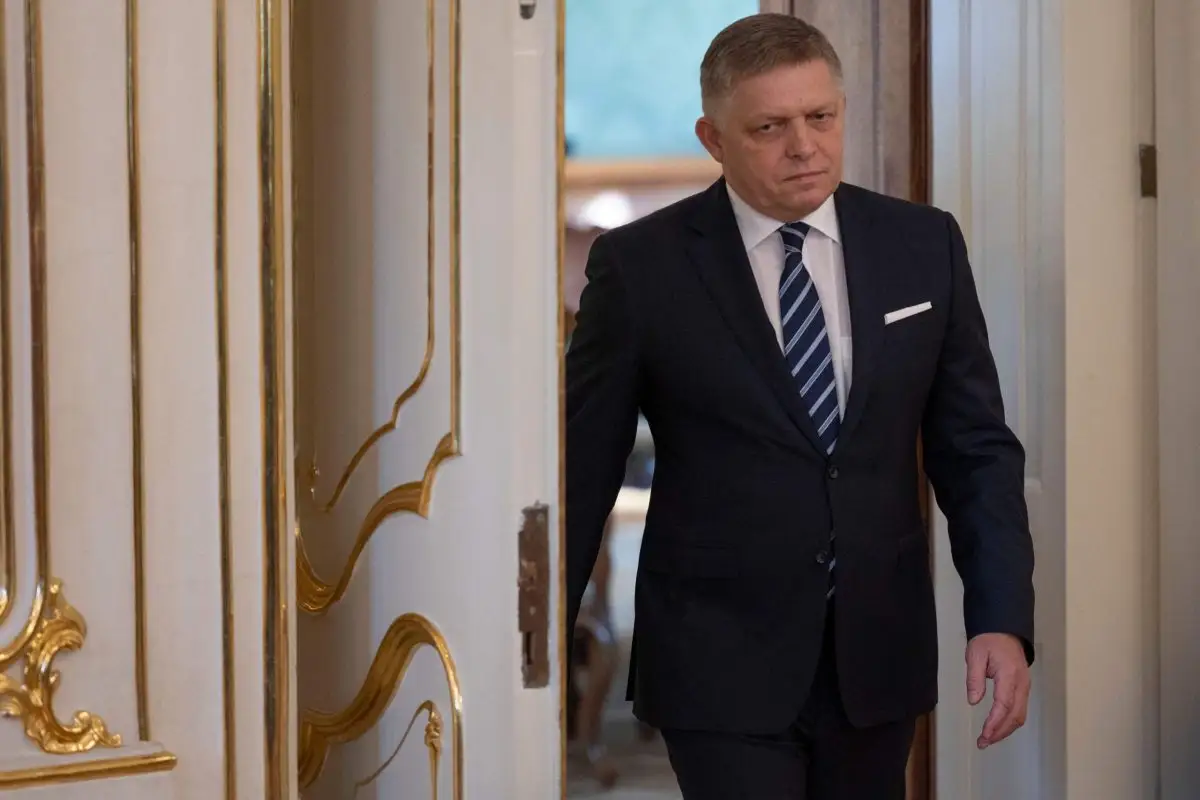 Против Фицо начато расследование по подозрению в госизмене