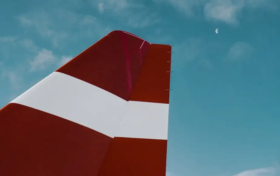 Самолет AirBaltic могут назвать неприличным словом: чешские пранкеры «сломали» патриотичный конкурс