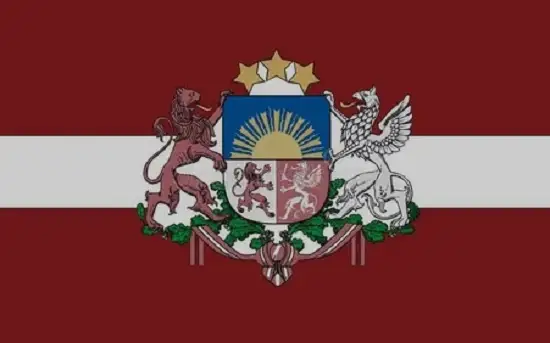 Aicina atjaunot automašīnu numura zīmes ar Latvijas karogu