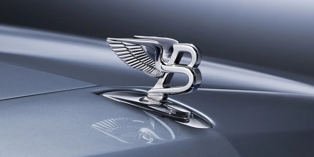 Рижский суд оштрафовал латвийскую предпринимательницу и фирму за продажу «Bentley» россиянину