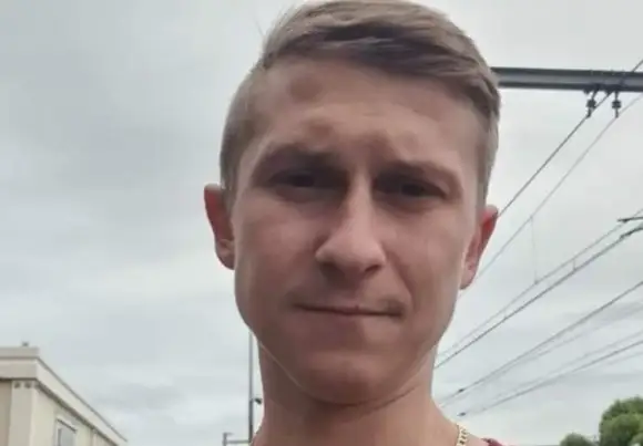 В аэропорту Хельсинки пропал молодой человек Артур Калугин: должен был улететь в Ригу