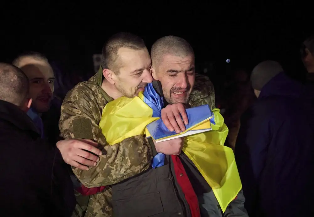 Россия и Украина провели крупнейший за войну обмен пленными