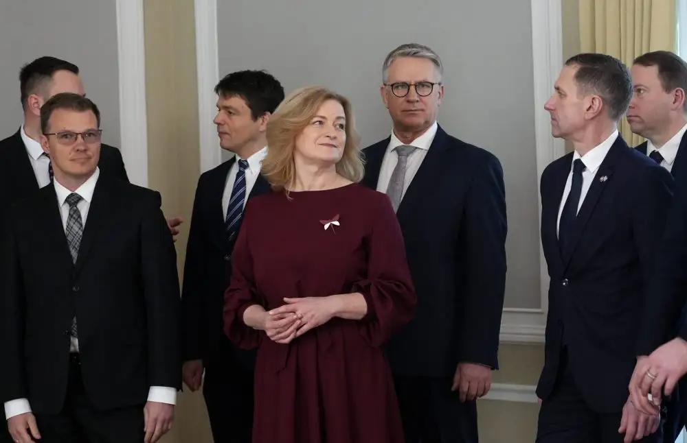 Поддержка Нацобъединения падает: свежие рейтинги партий