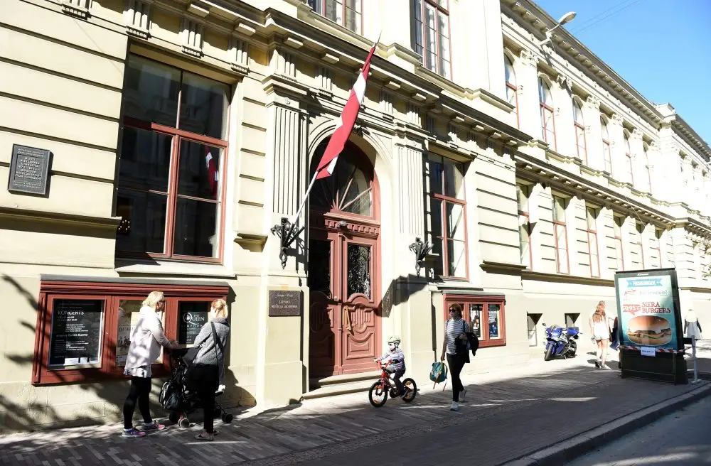 Суд отклонил иск бывшего преподавателя ЛМА Купчса о восстановлении на работе