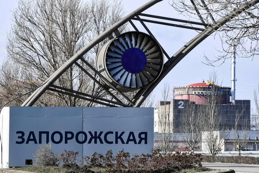 Глава МАГАТЭ: военная активность вокруг Запорожской АЭС усиливается