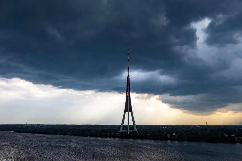 В середине недели ожидается ветреная, дождливая и прохладная погода