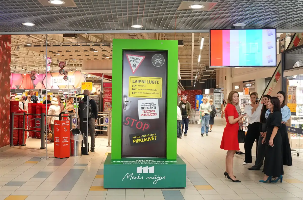 Jelgavā evakuēts tirdzniecības centrs «Vivo»