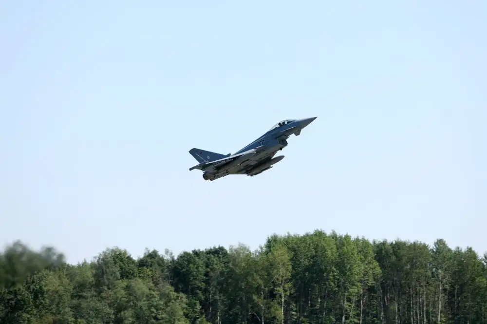 Latvijas gaisa telpā pirmo reizi notriekts no ārzemēm ielidojis drons