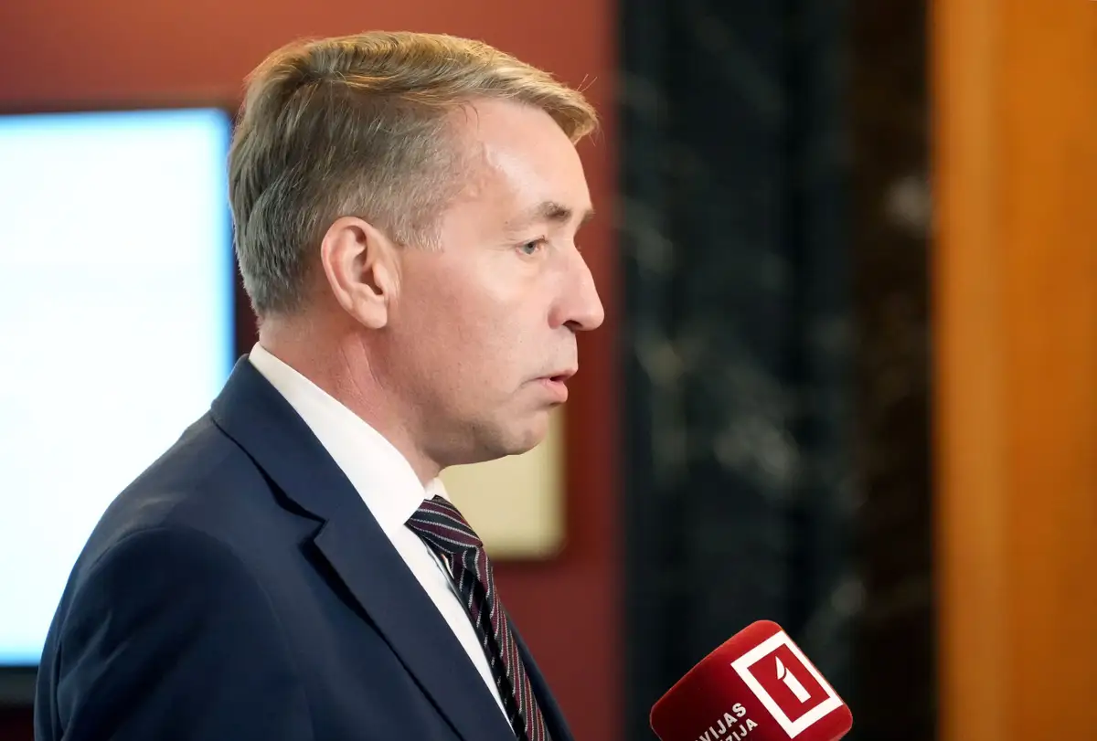 Рабочих рук не хватает, так что… Министр хочет сократить срок отпуска по уходу за ребенком на треть