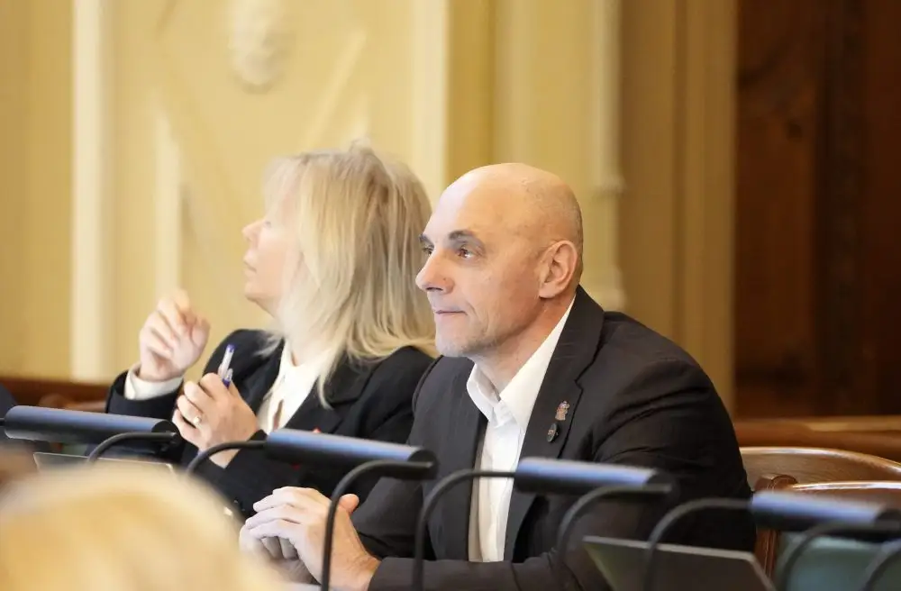 «Jaunā vienotība» rosina nosūtīt Saeimas deputātu Klementjevu uz valsts valodas pārbaudi