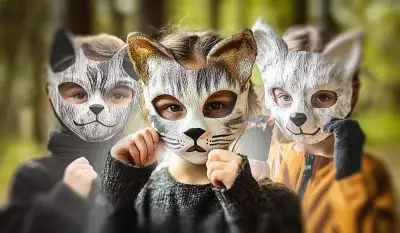 Скулят и ползают, едят кошачий корм: до латвийской молодежи дошла новая пугающая мода