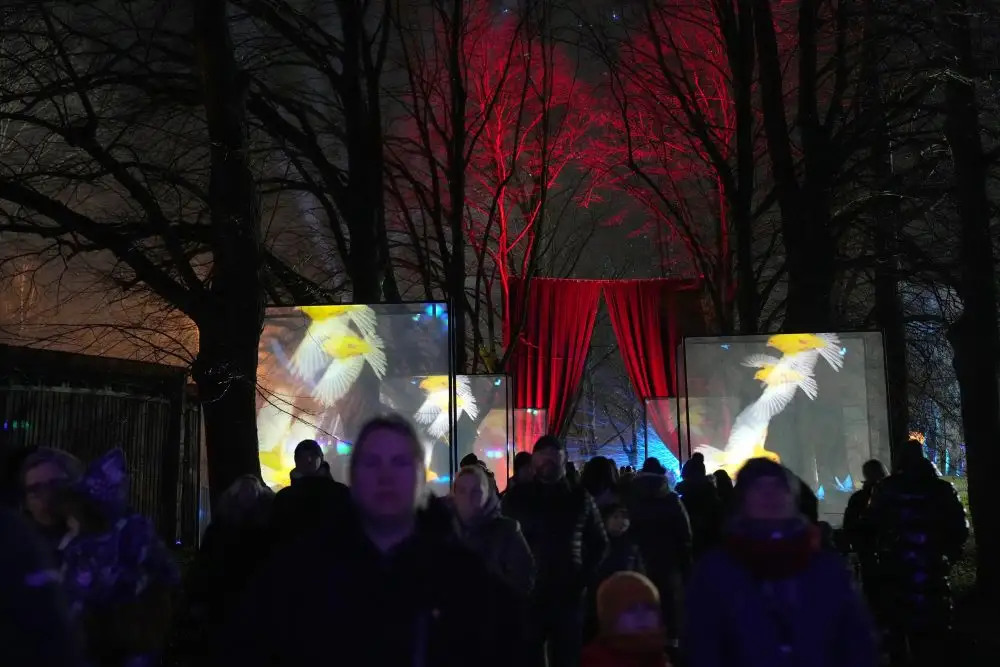 «Staro Rīga» objekta «Gaismas ceļš» apmeklētājus aicina izmantot ieeju no Uzvaras bulvāra pie benzīntanka «Virši»