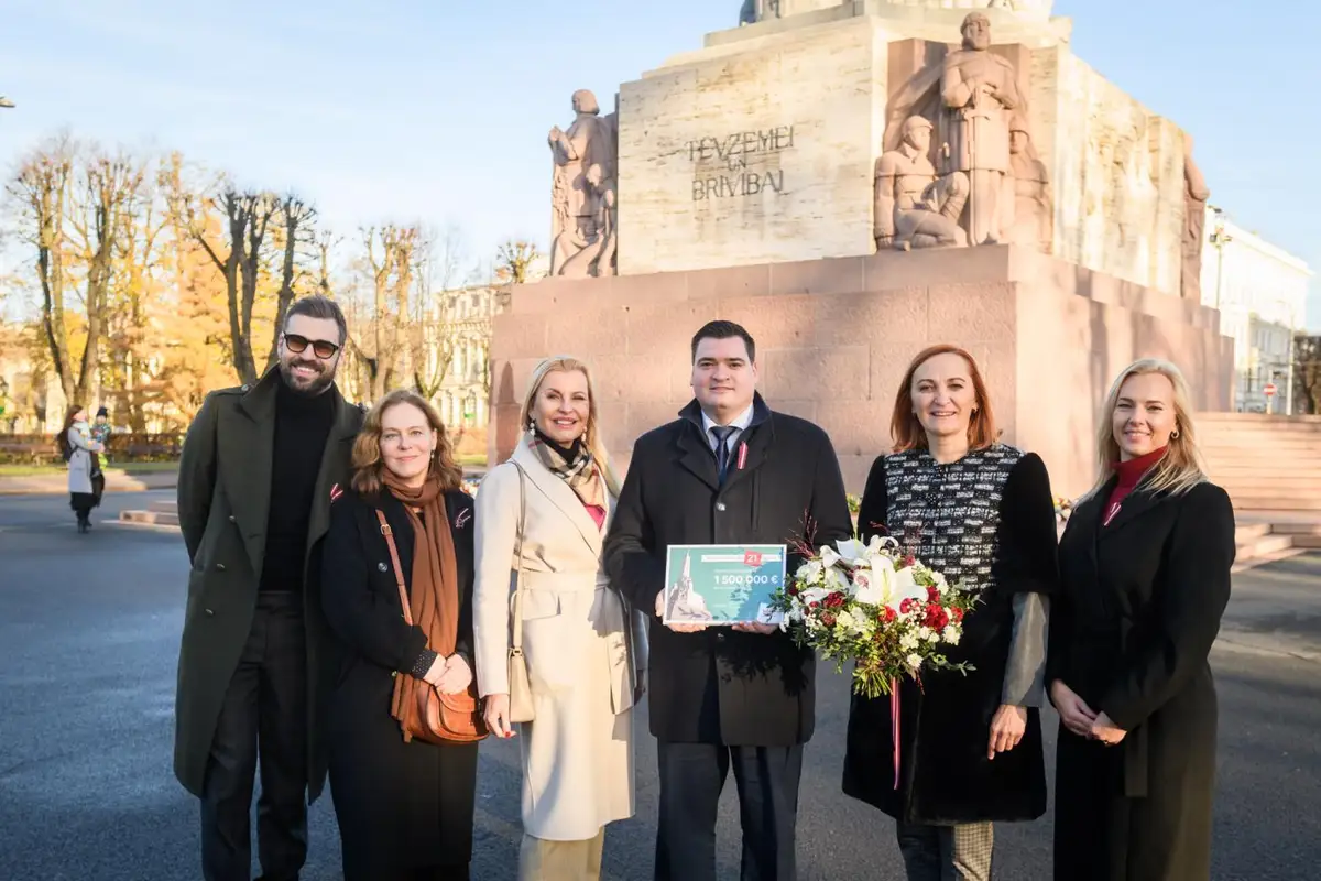 BTA jau 21. gadu dāvina Brīvības pieminekļa apdrošināšanu