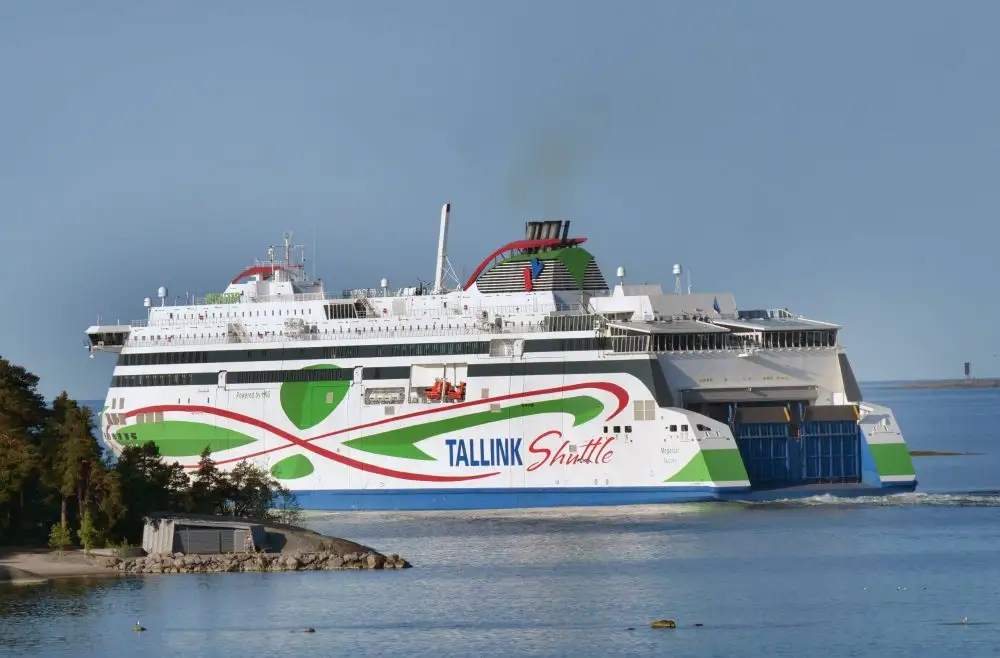 «Tallink»: Viens no izaicinājumiem prāmju satiksmes atjaunošanai no Rīgas ir termināļa ēkas trūkums