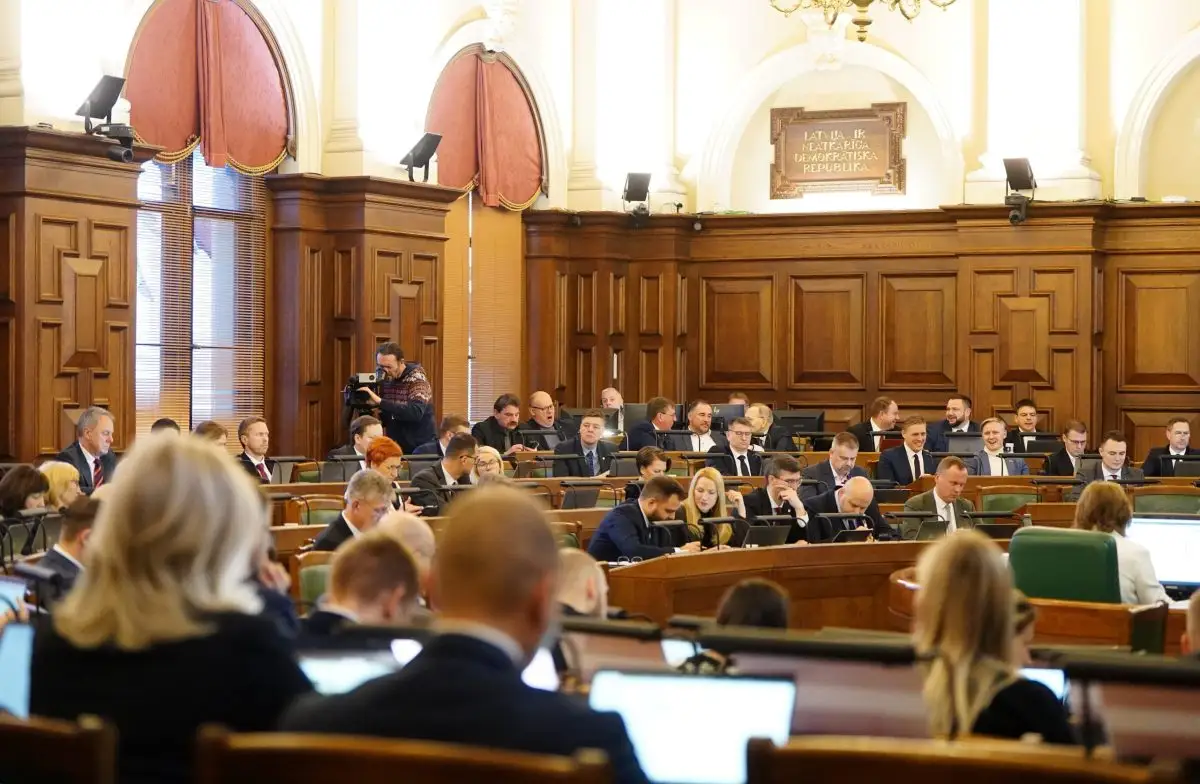 Saeima ziemas sesijā sanākusi uz 13 sēdēm