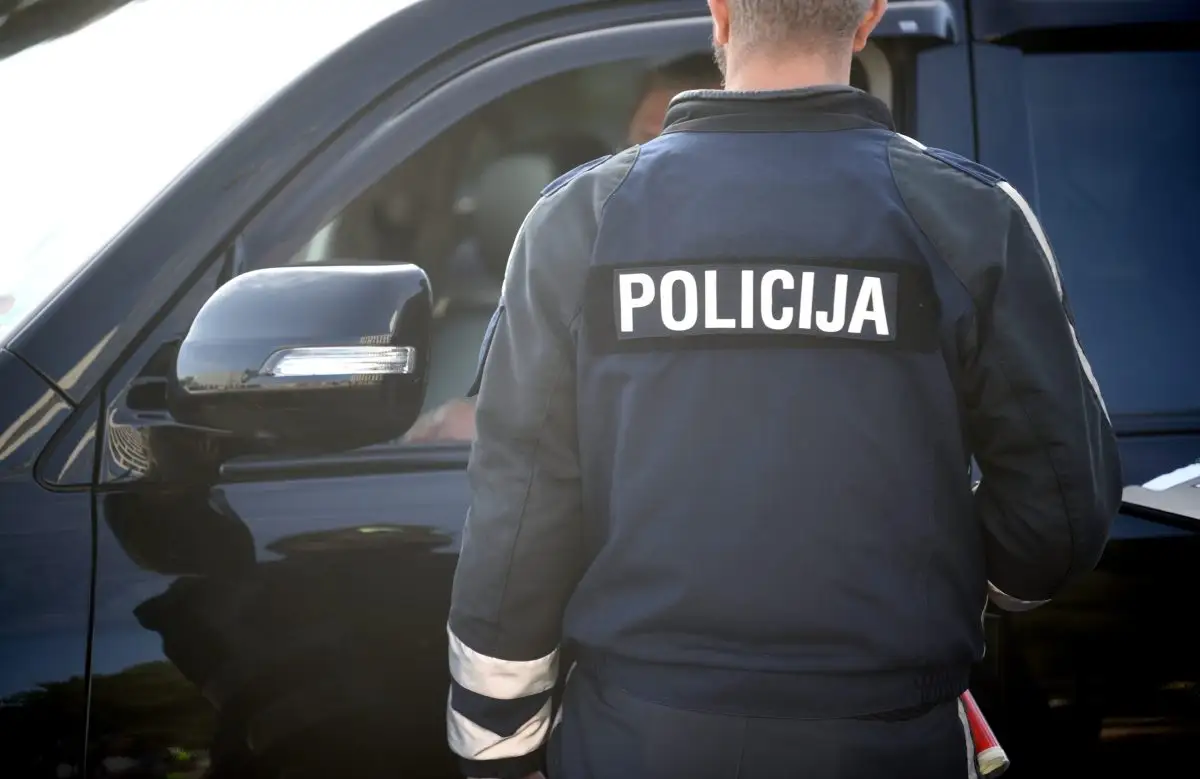 Захлебнулась в канаве: трагический случай в Иманте