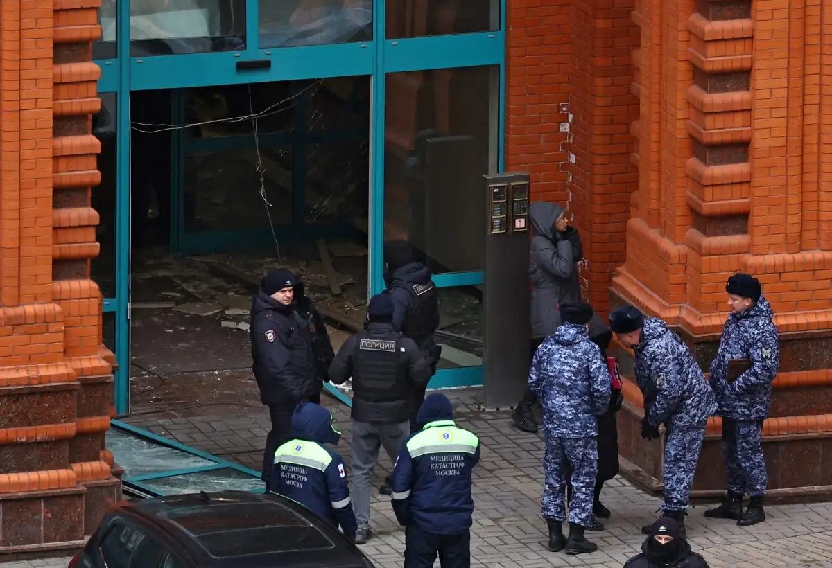 Взрыв в Москве: есть погибший и раненые. Целью мог быть создатель воевавшего в Донбассе батальона
