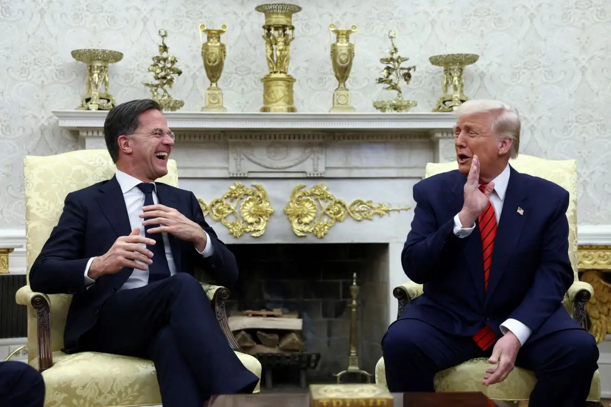 Белый дом: Трамп обсудит с Рютте возможный выход США из НАТО