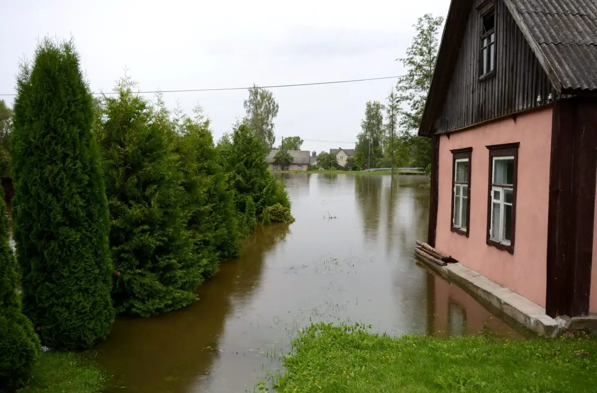 Tuvākajās dienās vairāk līs Latvijas austrumu daļā