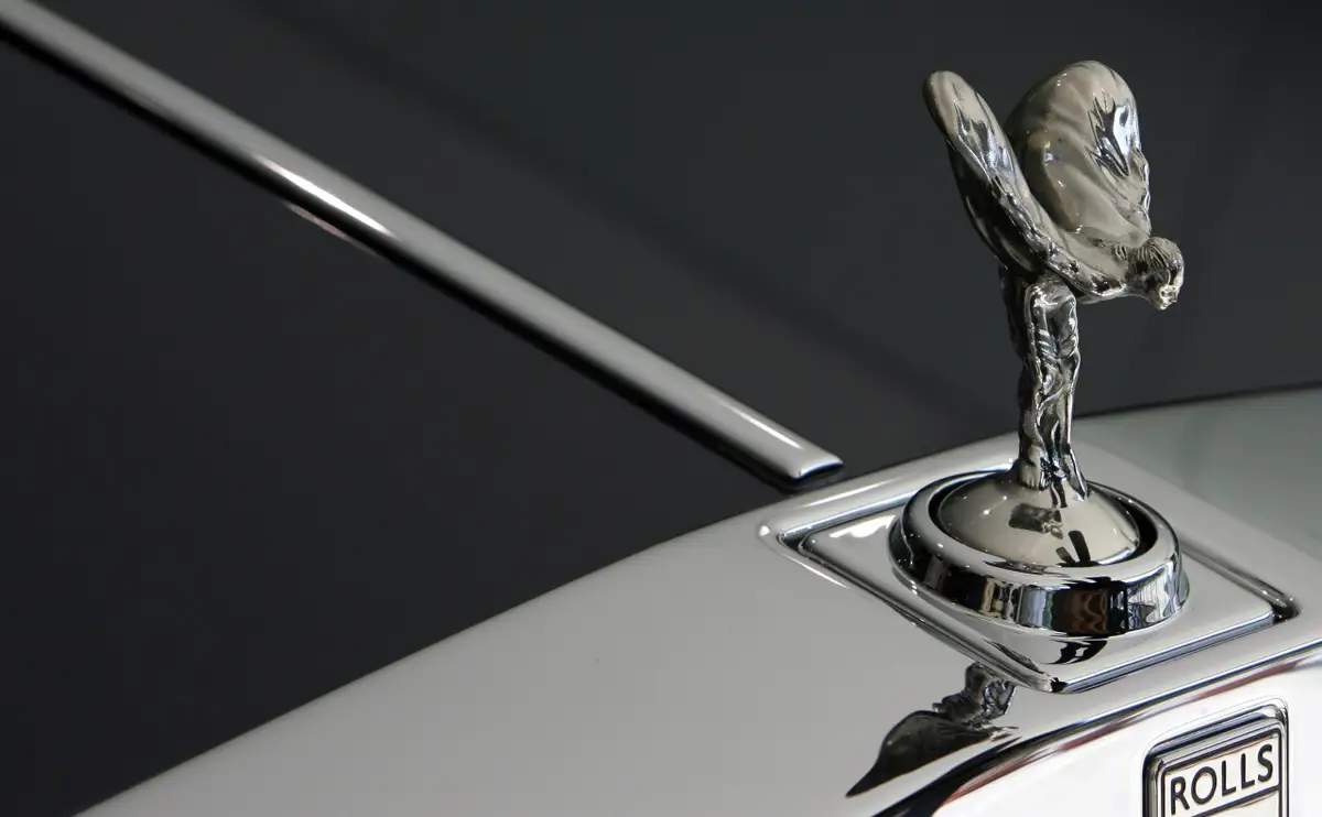 Мэр литовского Каунаса на своем Rolls-Royce сбил человека на пешеходном переходе: и это уже второй раз