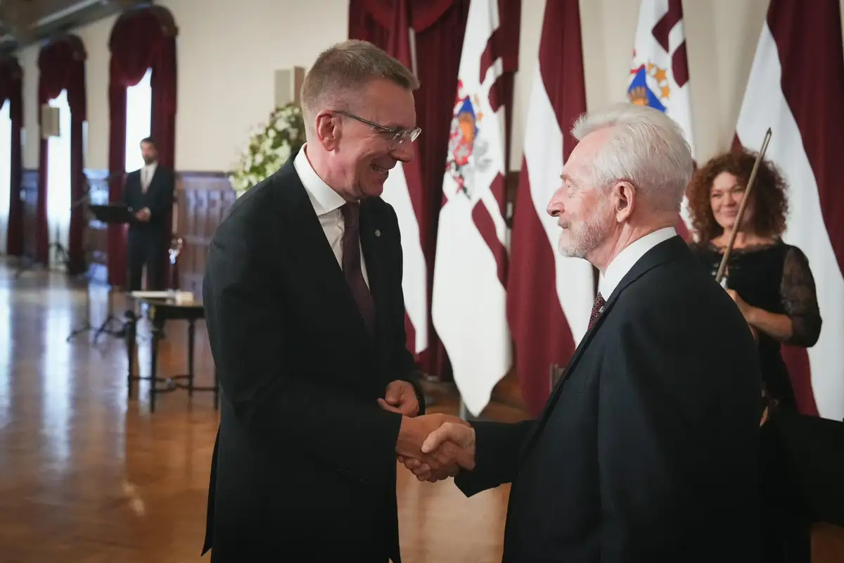 Valstiskuma balvu saņēmis mākslas vēsturnieks, kādreizējais Rundāles pils direktors Lancmanis