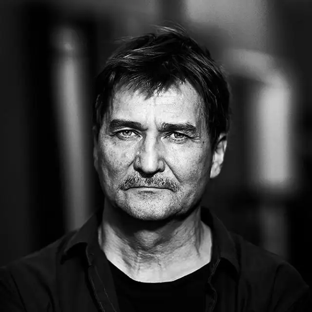 Российского режиссера Юрия Бутусова не разрешили похоронить на родине