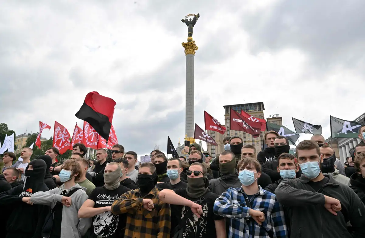 Польша возмущена решением Зеленского назвать в честь «Героев УПА» спецподразделение ВСУ