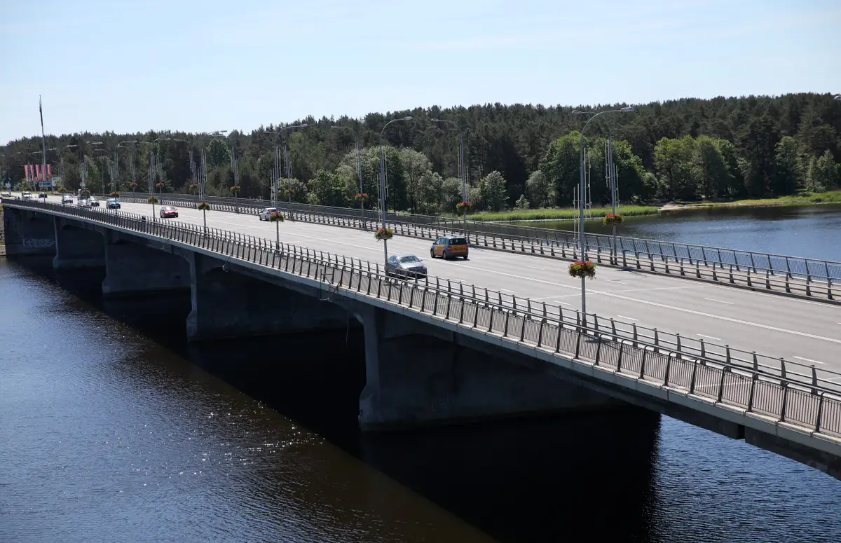 Jūrmalas dome nolemj palielināt iebraukšanas maksu pilsētā no 3 uz 5 eiro dienā