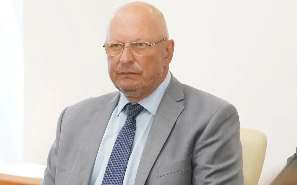 KNAB aizrādījis Jūrmalas mēram par piedalīšanos lēmuma pieņemšanā, apstiprinot amatā radinieku