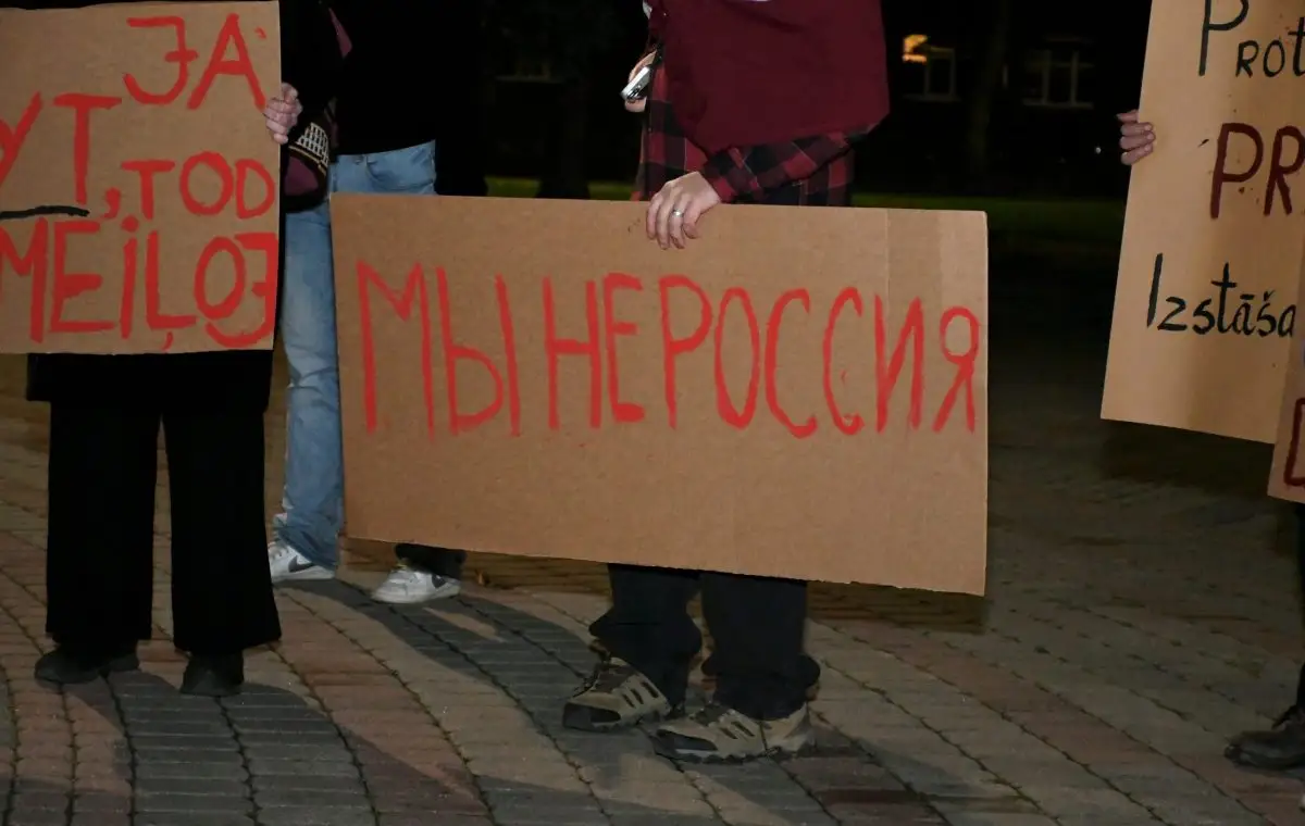Полиция сообщает о двух задержанных во время митинга