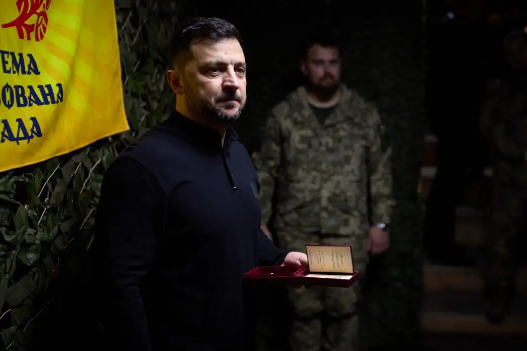 Зеленский поставил украинцев перед выбором: «Либо двадцать восемь пунктов, либо крайне тяжёлая зима» (ВИДЕО)